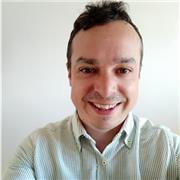 Soy profesor nativo de inglés, amplia experiencia , master en piscologia